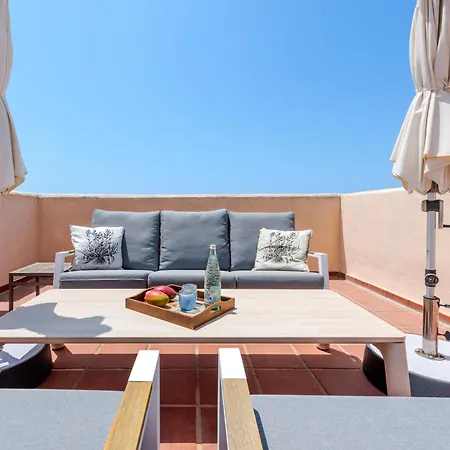 Апартаменти El Manantial Elviria - Spacious Sea View With Large Terrace