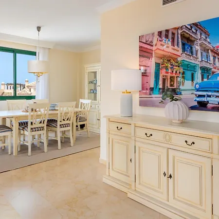 El Manantial Elviria - Spacious Sea View With Large Terrace