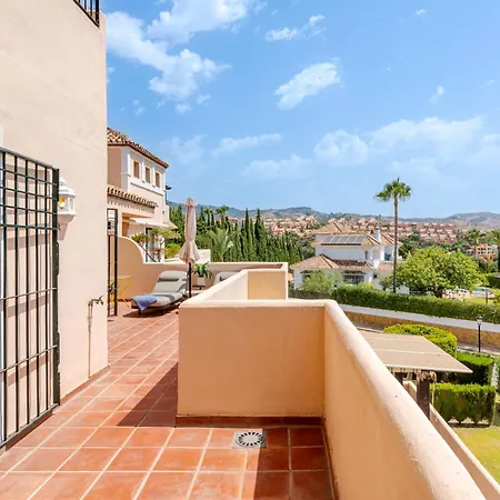 Апартаменти El Manantial Elviria - Spacious Sea View With Large Terrace *