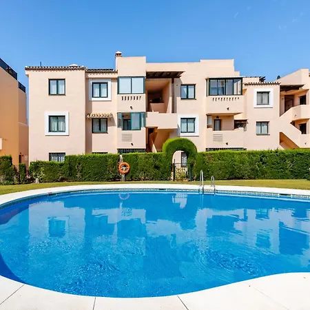 Апартаменти El Manantial Elviria - Spacious Sea View With Large Terrace